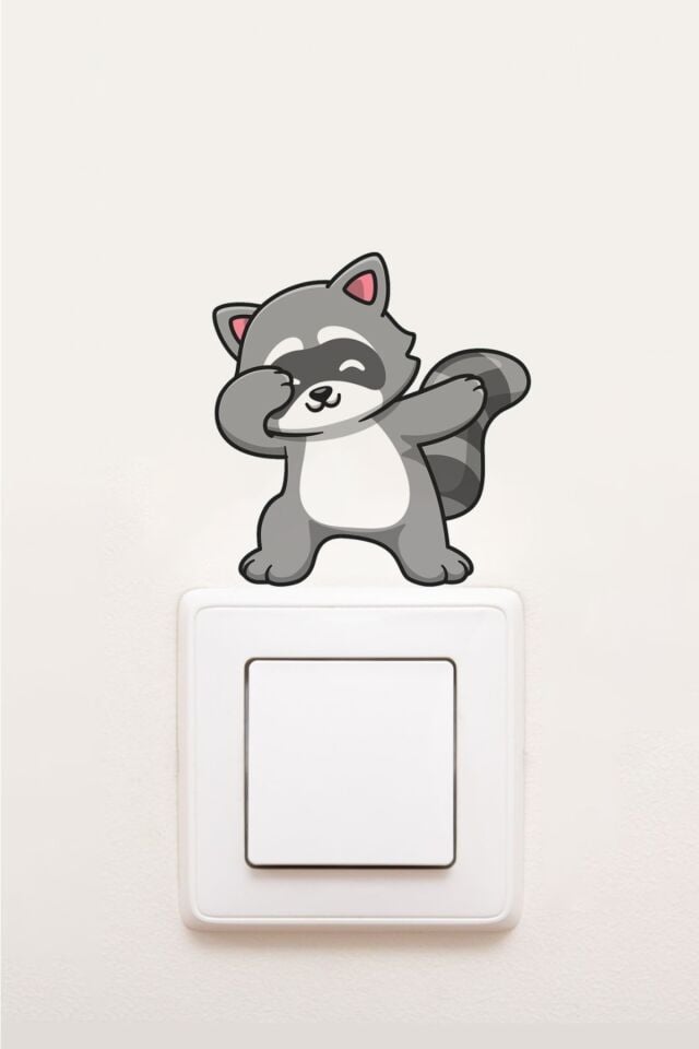 Priz- Dans Eden Rakun Çocuk Odası Stickerı - 15 x 15